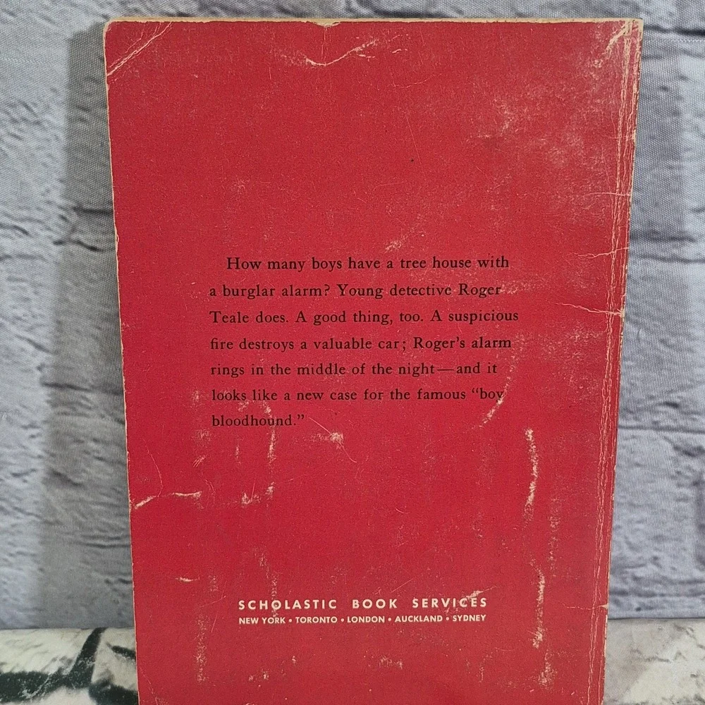 Case of the Fugitive Firebug, Scott Corbett, Scholastic Paperback 1970 First Ed